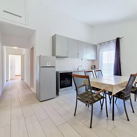 Vukelja-3 By Interhome Lägenhet *